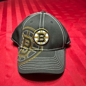 Boston bruins fitted cap